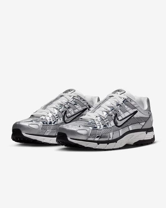 NIKE P6000 Metallic