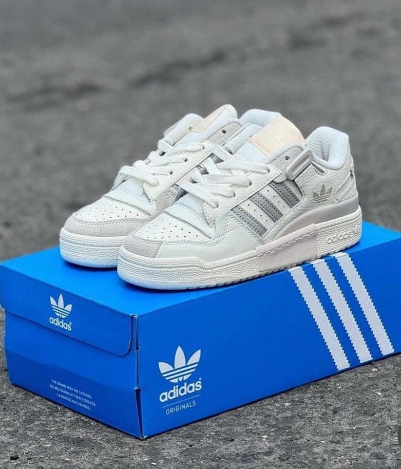 Adidas Forum 84